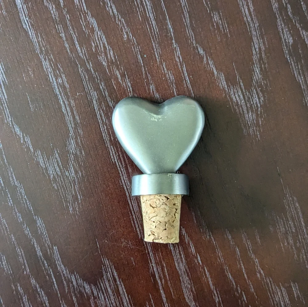 ❤️ West Elm Heart Cork for wine bottles